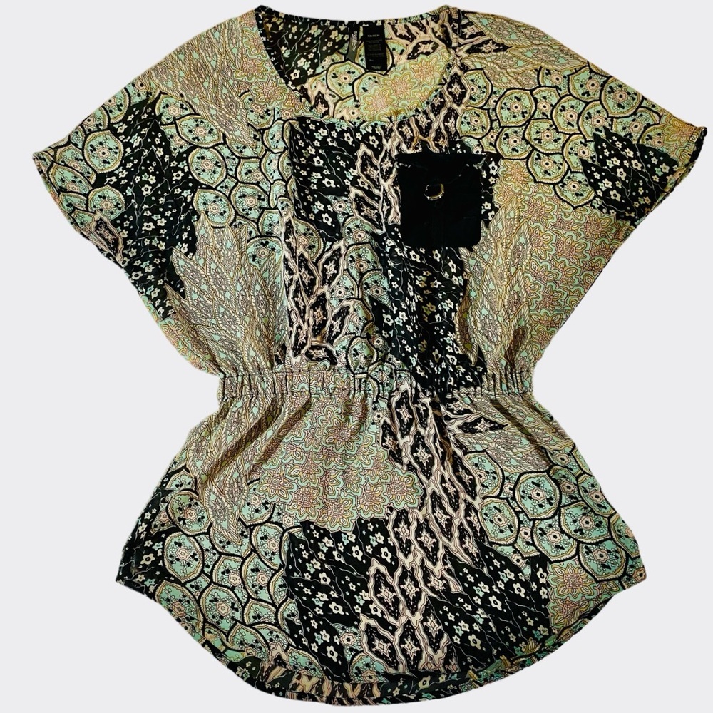 Cool Bisuo Bisou top with multi patterns and a patchwork feel EUC